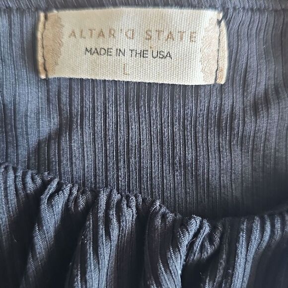 Altar’d State Black Crop Top Sz L NWT Off Shoulder Puff Sleeve Cottagecore Boho - Picture 6 of 16